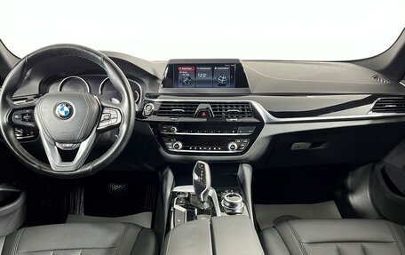 BMW 5 серия, 2017 год, 2 949 000 рублей, 15 фотография