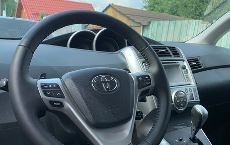 Toyota Verso I, 2012 год, 1 200 000 рублей, 4 фотография