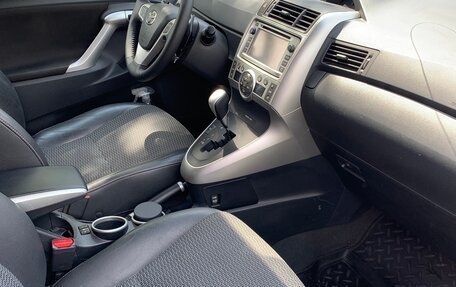 Toyota Verso I, 2012 год, 1 200 000 рублей, 9 фотография