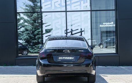 Chevrolet Cruze II, 2010 год, 699 000 рублей, 4 фотография