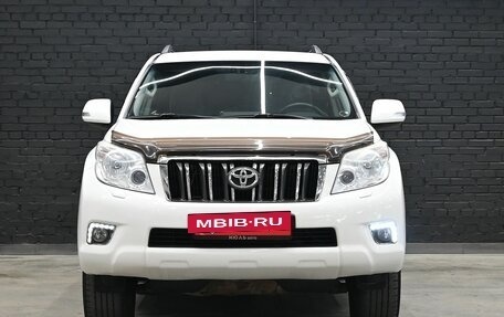 Toyota Land Cruiser Prado 150 рестайлинг 2, 2012 год, 3 010 000 рублей, 2 фотография
