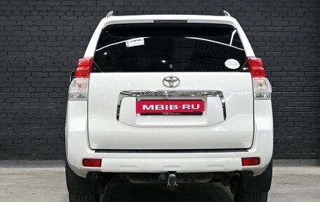 Toyota Land Cruiser Prado 150 рестайлинг 2, 2012 год, 3 010 000 рублей, 5 фотография
