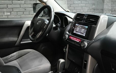 Toyota Land Cruiser Prado 150 рестайлинг 2, 2012 год, 3 010 000 рублей, 13 фотография