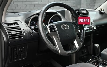 Toyota Land Cruiser Prado 150 рестайлинг 2, 2012 год, 3 010 000 рублей, 16 фотография