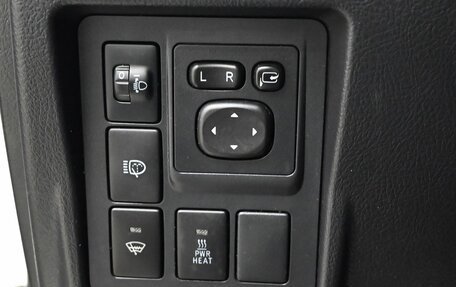 Toyota Land Cruiser Prado 150 рестайлинг 2, 2012 год, 3 010 000 рублей, 18 фотография