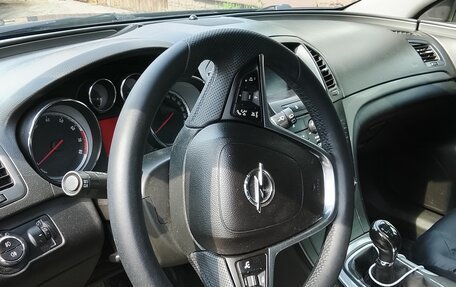 Opel Insignia II рестайлинг, 2010 год, 750 000 рублей, 13 фотография