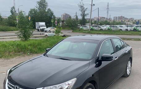Honda Accord IX рестайлинг, 2013 год, 1 900 000 рублей, 11 фотография