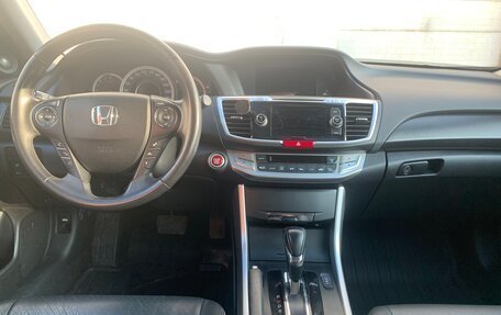 Honda Accord IX рестайлинг, 2013 год, 1 900 000 рублей, 29 фотография