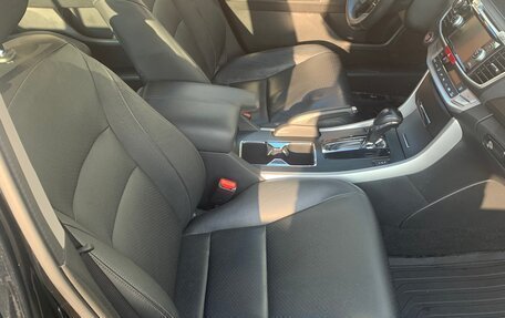 Honda Accord IX рестайлинг, 2013 год, 1 900 000 рублей, 31 фотография