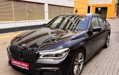 BMW 7 серия, 2018 год, 3 990 000 рублей, 1 фотография