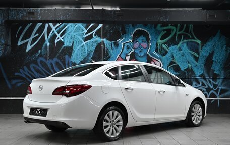 Opel Astra J, 2013 год, 895 000 рублей, 4 фотография