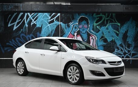 Opel Astra J, 2013 год, 895 000 рублей, 2 фотография