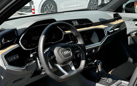 Audi Q3, 2024 год, 4 120 000 рублей, 10 фотография