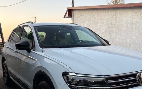 Volkswagen Tiguan II, 2019 год, 2 650 000 рублей, 5 фотография