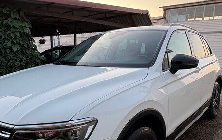 Volkswagen Tiguan II, 2019 год, 2 650 000 рублей, 6 фотография
