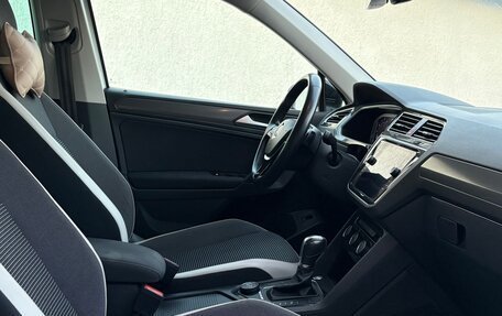 Volkswagen Tiguan II, 2019 год, 2 650 000 рублей, 19 фотография