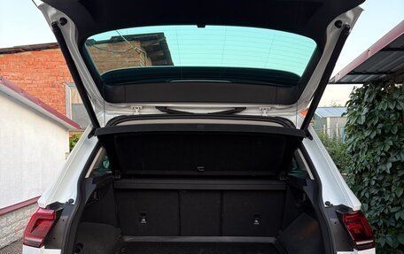 Volkswagen Tiguan II, 2019 год, 2 650 000 рублей, 27 фотография