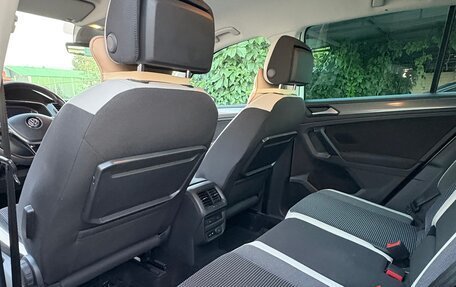 Volkswagen Tiguan II, 2019 год, 2 650 000 рублей, 26 фотография