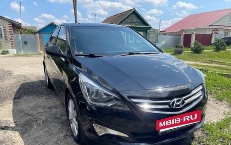Hyundai Solaris II рестайлинг, 2015 год, 1 300 000 рублей, 4 фотография