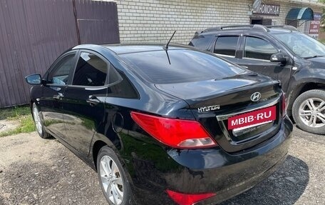 Hyundai Solaris II рестайлинг, 2015 год, 1 300 000 рублей, 5 фотография