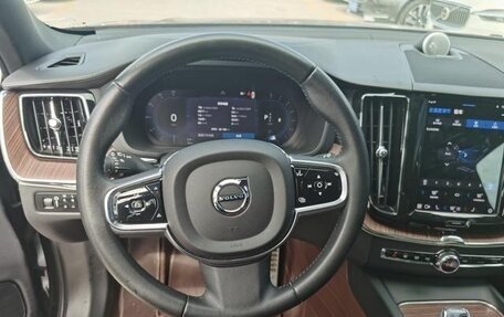 Volvo XC60 II, 2022 год, 2 299 900 рублей, 10 фотография