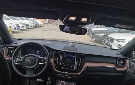Volvo XC60 II, 2022 год, 2 299 900 рублей, 8 фотография