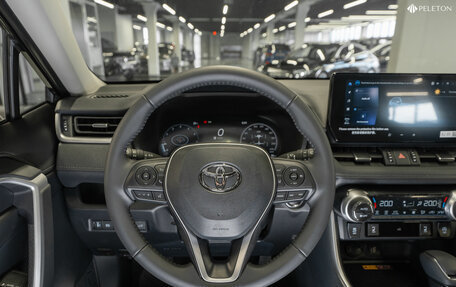 Toyota RAV4, 2025 год, 4 000 000 рублей, 11 фотография