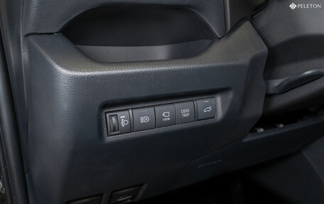 Toyota RAV4, 2025 год, 4 000 000 рублей, 16 фотография