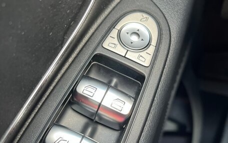 Mercedes-Benz Vito, 2019 год, 3 000 000 рублей, 13 фотография