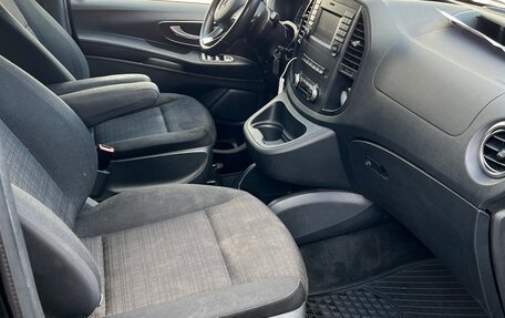 Mercedes-Benz Vito, 2019 год, 3 000 000 рублей, 22 фотография