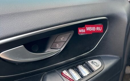 Mercedes-Benz Vito, 2019 год, 3 000 000 рублей, 27 фотография