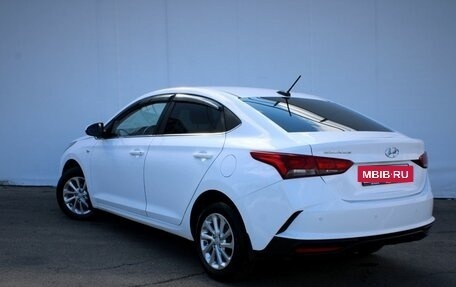Hyundai Solaris II рестайлинг, 2021 год, 1 385 000 рублей, 5 фотография