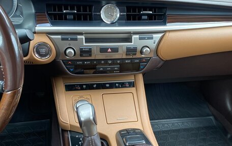 Lexus ES VII, 2015 год, 3 600 000 рублей, 8 фотография