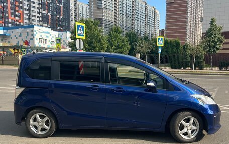 Honda Freed I, 2015 год, 1 330 000 рублей, 4 фотография