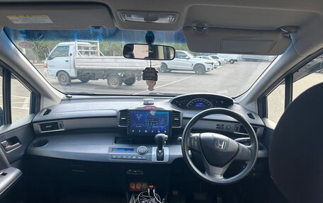 Honda Freed I, 2015 год, 1 330 000 рублей, 13 фотография
