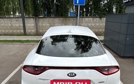 KIA Stinger I, 2018 год, 3 000 000 рублей, 7 фотография