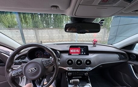 KIA Stinger I, 2018 год, 3 000 000 рублей, 16 фотография