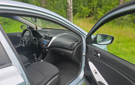 Hyundai Solaris II рестайлинг, 2011 год, 495 000 рублей, 8 фотография