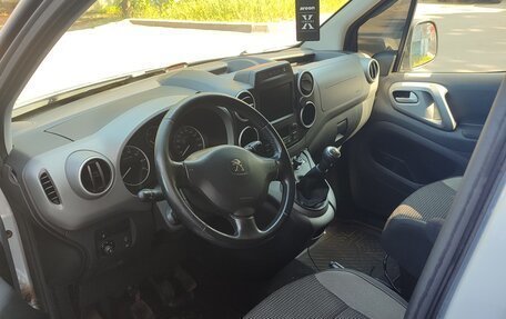 Peugeot Partner II рестайлинг 2, 2017 год, 1 199 000 рублей, 5 фотография