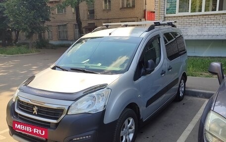 Peugeot Partner II рестайлинг 2, 2017 год, 1 199 000 рублей, 2 фотография