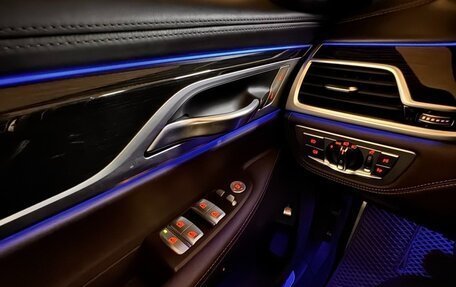 BMW 7 серия, 2018 год, 3 990 000 рублей, 8 фотография