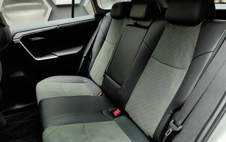 Toyota RAV4, 2025 год, 4 250 000 рублей, 21 фотография