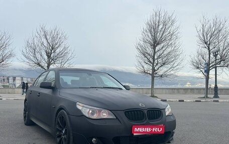 BMW 5 серия, 2006 год, 1 300 000 рублей, 1 фотография