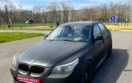 BMW 5 серия, 2006 год, 1 300 000 рублей, 4 фотография