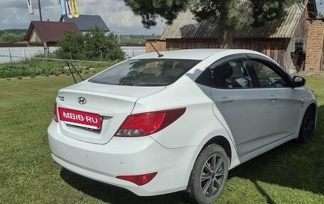 Hyundai Solaris II рестайлинг, 2016 год, 1 050 000 рублей, 4 фотография