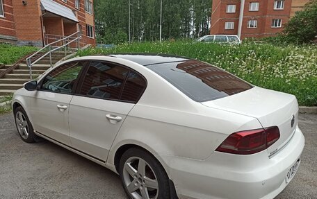 Volkswagen Passat B7, 2011 год, 990 000 рублей, 5 фотография