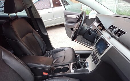 Volkswagen Passat B7, 2011 год, 990 000 рублей, 7 фотография