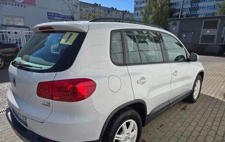 Volkswagen Tiguan I, 2011 год, 825 000 рублей, 3 фотография