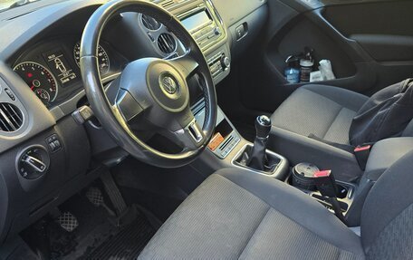 Volkswagen Tiguan I, 2011 год, 825 000 рублей, 12 фотография