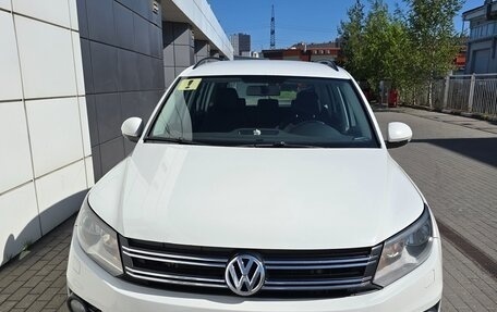 Volkswagen Tiguan I, 2011 год, 825 000 рублей, 6 фотография